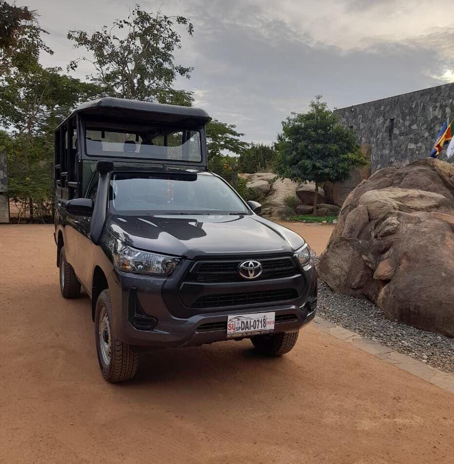 Evening safari jeep in Yala National Park